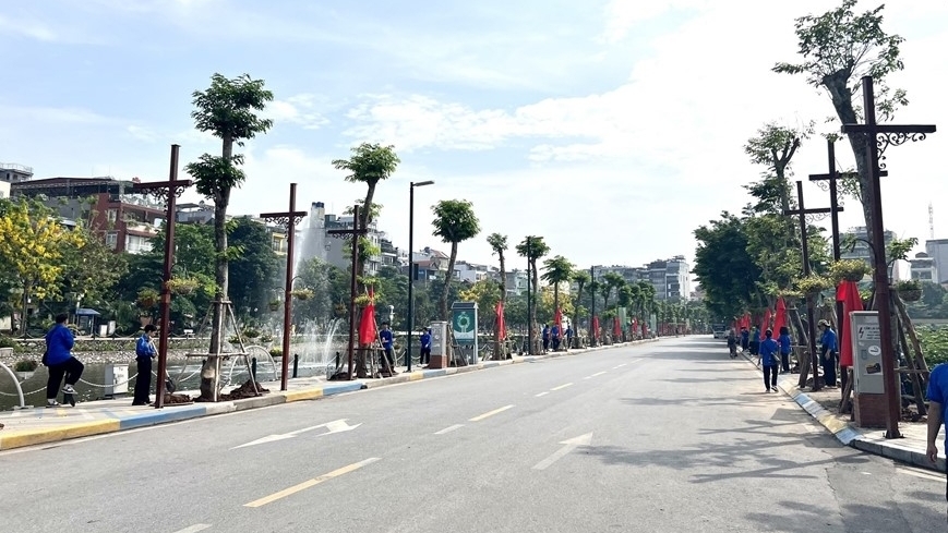 Hàng cây kết nối hòa bình - hữu nghị tại Hà Nội