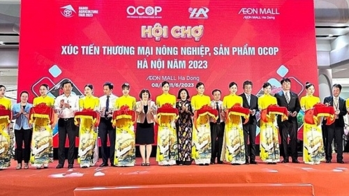 Khai mạc Hội chợ xúc tiến thương mại nông nghiệp, sản phẩm OCOP Hà Nội 2023