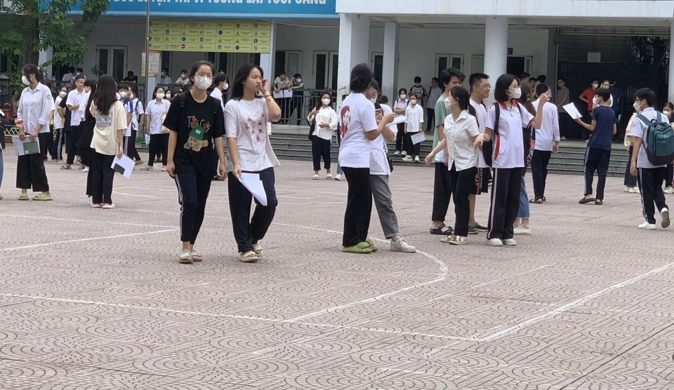 Sáng nay, gần 115.000 thí sinh ở Hà Nội bước vào môn thi Ngữ văn