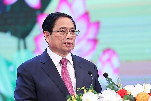 Thủ tướng Chính phủ yêu cầu các cấp, các ngành tiếp tục quán triệt, thấm nhuần sâu sắc tinh thần Thủ tướng Phạm Minh Chính: Đẩy mạnh thi đua, tỏa sáng tinh thần yêu nước, cống hiến, dám nghĩ, dám làm