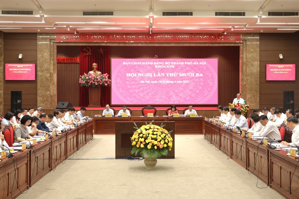 Ban Chấp hành Đảng bộ TP Hà Nội bàn giải pháp đột phá phát triển kinh tế-xã hội