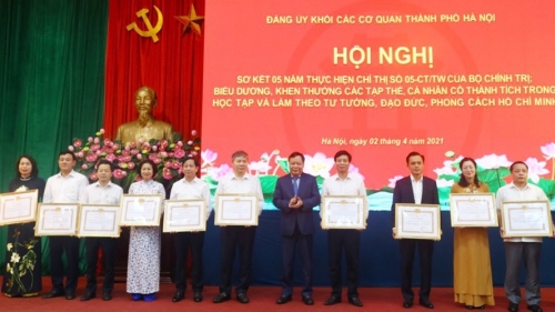 Hà Nội: Chuyển biến mạnh mẽ về nhận thức, hành động trong học Bác