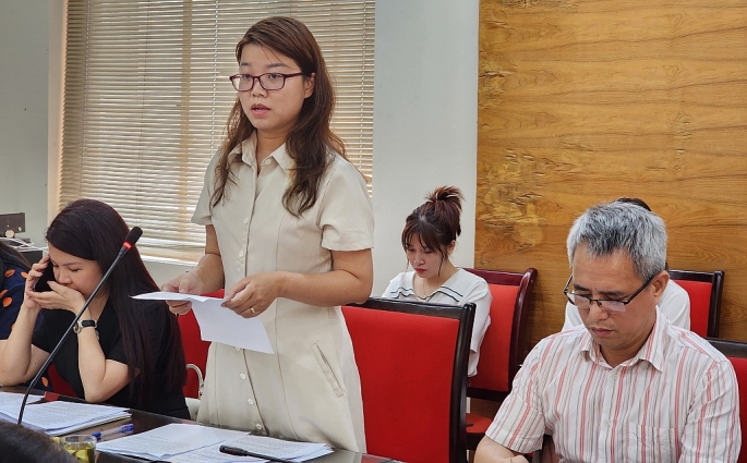 -	Đồng chí Nguyễn Thanh Vân, chuyên viên phòng Pháp chế, đại diện Sở Xây dựng phát biểu tại tọa đàm công tác PBGDPL và thực hiện Đề án 407