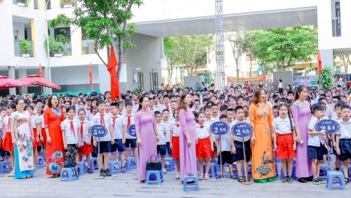 Số lượng học sinh trong độ tuổi tuyển sinh vào các lớp đầu cấp tại Hà Nội tăng