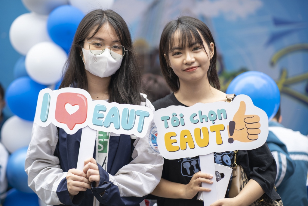 undefined Trường Đại học Công nghệ Đông Á xét tuyển khối nào cho các ngành Marketing, Quản trị Khách sạn, Quản trị Dịch vụ du lịch và Lữ hành?