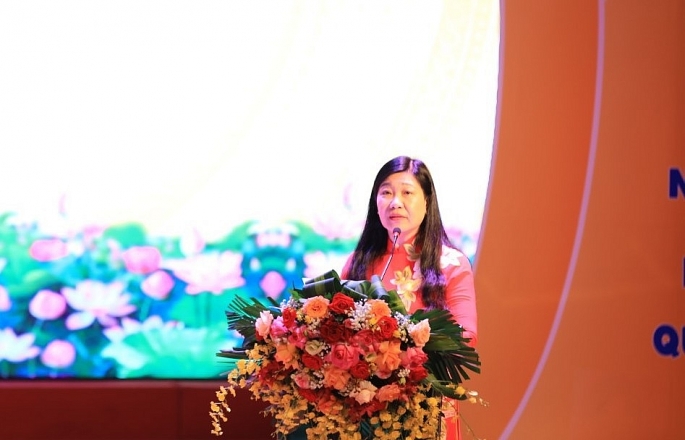 Chủ tịch Ủy ban Mặt trận Tổ quốc Việt Nam TP Hà Nội Nguyễn Lan Hương phát biểu tại Chương trình