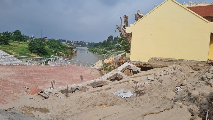 Vĩnh Phúc: Hỏa tốc yêu cầu xử lý sự cố sập công trình kè sông Phó Đáy