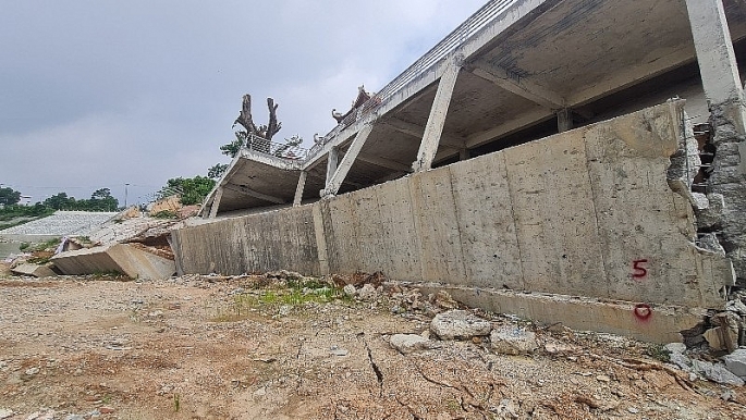 Cần điều tra nguyên nhân, làm rõ trách nhiệm trong vụ sập gãy kè chống sạt trượt sông Phó Đáy