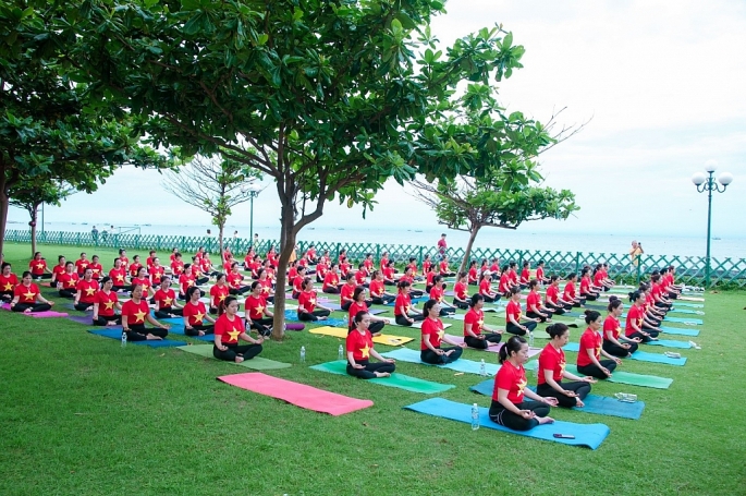 Mở rộng đào tạo huấn luyện viên, phát triển Yoga thi đấu