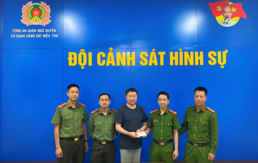 Bắt nhanh 2 gã thanh niên ở Hải Phòng cướp giật tài sản của người nước ngoài