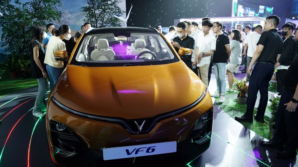 Mãn nhãn với loạt xe điện VinFast lần đầu “trình làng” tại Việt Nam