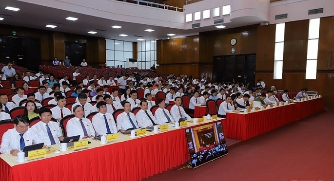 Các đại biểu về tham dự kỳ họp