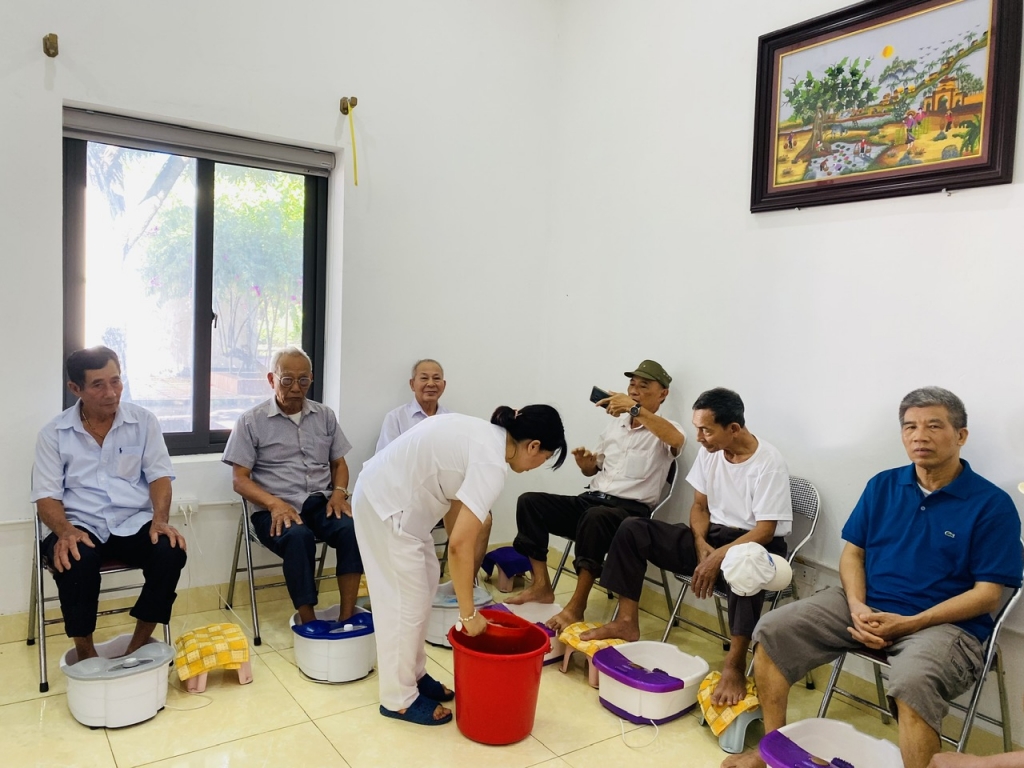 Chính sách đặc thù hỗ trợ, chăm sóc toàn diện cho người có công tại Hà Nội