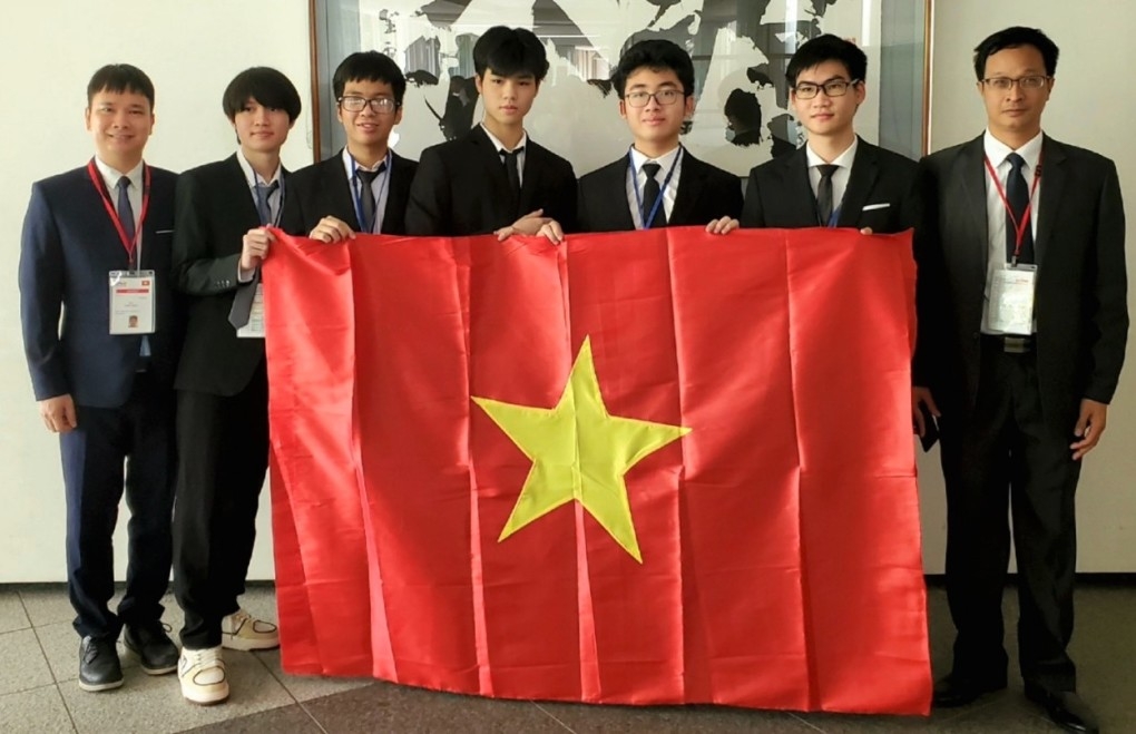 100% học sinh các đội tuyển Việt Nam dự thi Olympic quốc tế 2023 đều đoạt huy chương