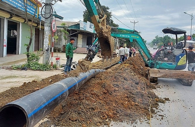 Huyện Ba Vì đang nỗ lực phấn đấu hoàn thành mục tiêu đến năm 2025, 100% người dân được sử dụng nước sạch. Ảnh: Kim Văn