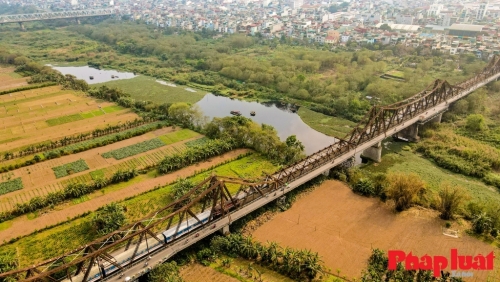 Không gian công cộng tại khu vực bãi giữa sông Hồng: Phục hồi công viên tự nhiên, công viên đô thị