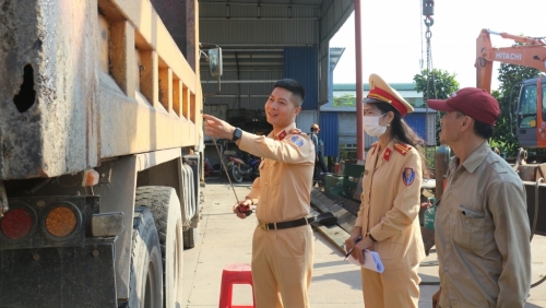 Hải Phòng: Xử phạt 216 trường hợp vi phạm chở hàng quá tải trọng, cơi nới thành, thùng