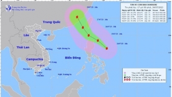 Cập nhật mới nhất diễn biến bão Doksuri: Giật cấp 17 và có khả năng mạnh lên