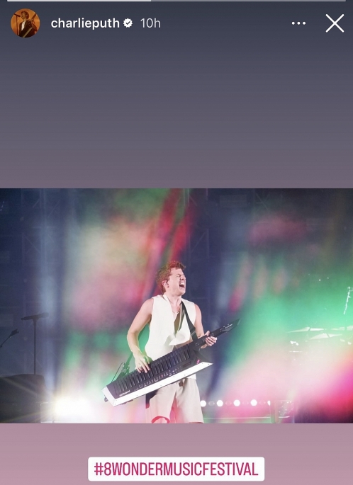 Charlie Puth chia sẻ hình ảnh thăng hoa trên sân khấu 8Wonder trên Instagram story ngay sau đêm diễn