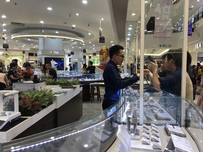 Giá vàng hôm nay 2/10/2025