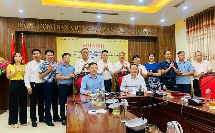 Báo Kinh tế & Đô thị ký kết chương trình phối hợp thông tin, tuyên truyền với huyện Phú Xuyên