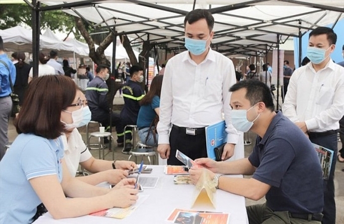 Tính chung 7 tháng năm 2023, TP Hà Nội đã giải quyết việc làm cho 132,8 nghìn lao động, đạt 81,9% kế hoạch năm. Ảnh: Minh Anh