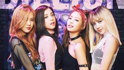 Đêm diễn 1 của BLACKPINK quá bùng nổ, phe bán vé lấy được thế "thượng phong" khiến giá vé leo thang gấp đôi