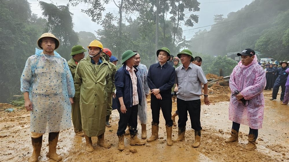 UBND tỉnh Lâm Đồng thông tin về vụ tai nạn sạt lở đất trên đèo Bảo Lộc