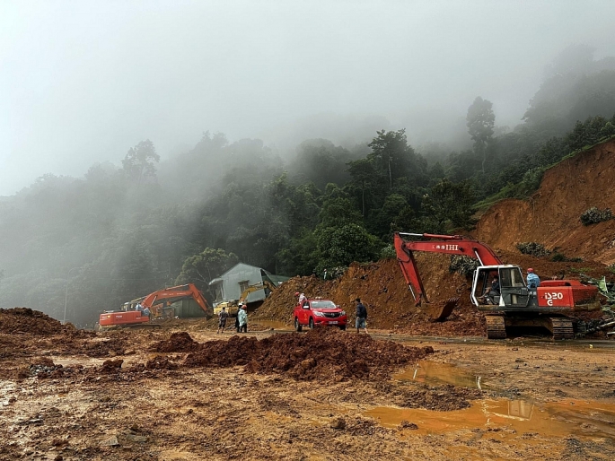 Tập trung ứng phó mưa lũ, sạt lở đất, bảo đảm an toàn hồ đập tại các tỉnh Tây Nguyên. Ảnh: VGP