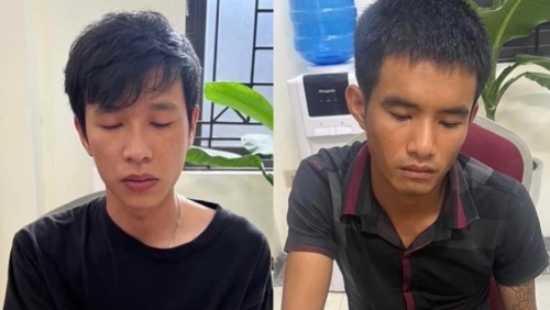 “Lật tẩy” hành vi của nam thanh niên đi bộ ở ngõ 236 Âu Cơ lúc rạng sáng