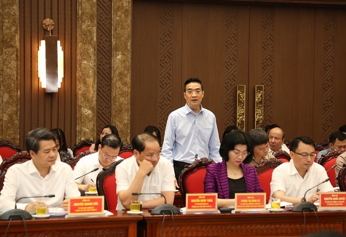 Giám đốc Sở Quy hoạch-Kiến trúc Nguyễn Trọng Kỳ Anh trả lời câu hỏi của đại biểu liên quan đến Quy hoạch chung Thủ đô Hà Nội 