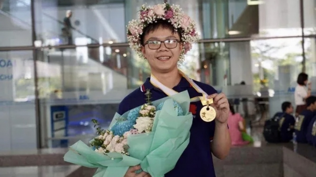 Nam sinh Hà Nội liên tiếp “ẵm” HCV Olympic Toán quốc tế