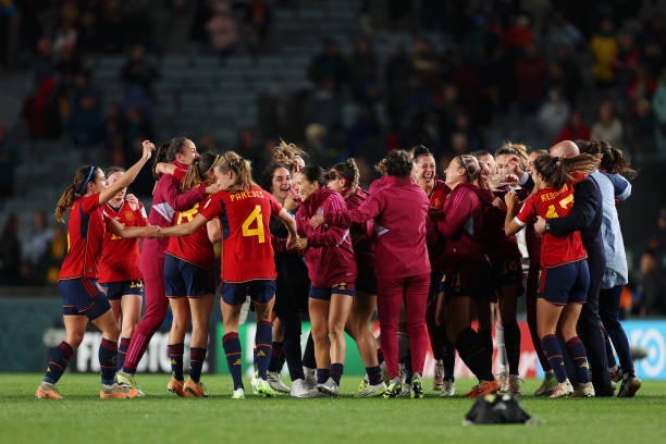 Hạ Thụy Điển, đội tuyển nữ Tây Ban Nha lần đầu vào chung kết World Cup