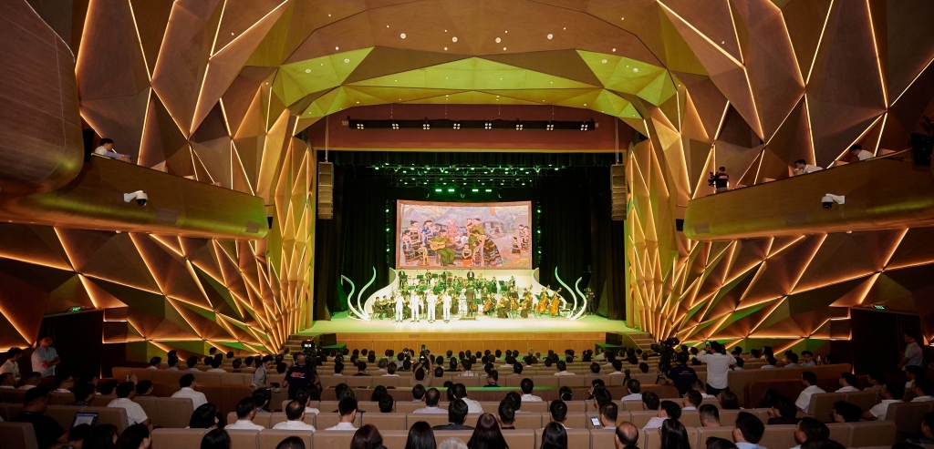 Hòa nhạc Giao hưởng tháng Tám tại Nhà hát Hồ Gươm sẽ được trình diễn với hệ thống âm thanh hiện đại bậc nhất thế giới