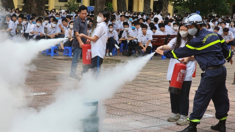Tuyên truyền cho học sinh về công tác phòng cháy chữa cháy