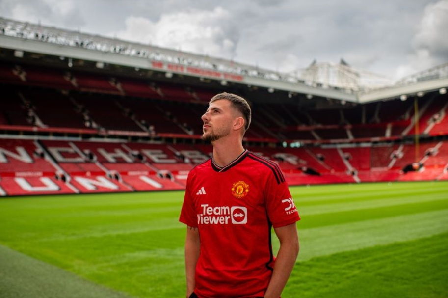 Man Utd nhận tin xấu về tân binh Mason Mount