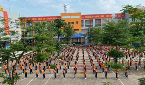 Nhà trường cùng chung tay phát triển, thầy cô cùng sẻ chia trách nhiệm