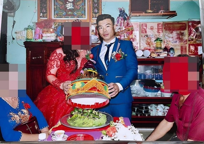 Ảnh đám cưới giữa Khanh và T. Ảnh: Bạn đọc cung cấp Ảnh đám cưới giữa Khanh và T. Ảnh: Bạn đọc cung cấp