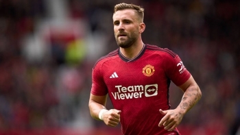 Man Utd tiếp tục đón tin dữ từ Luke Shaw