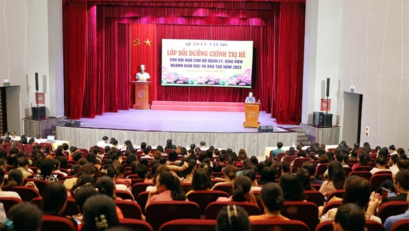 Bồi dưỡng cho 500 hơn giáo viên về tư tưởng Hồ Chí Minh trong quản lý giáo dục