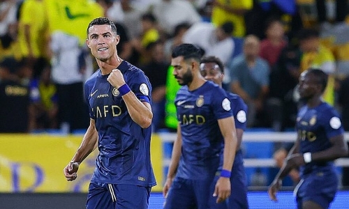 Ronaldo lập kỷ lục 850 bàn thắng, bỏ xa Messi