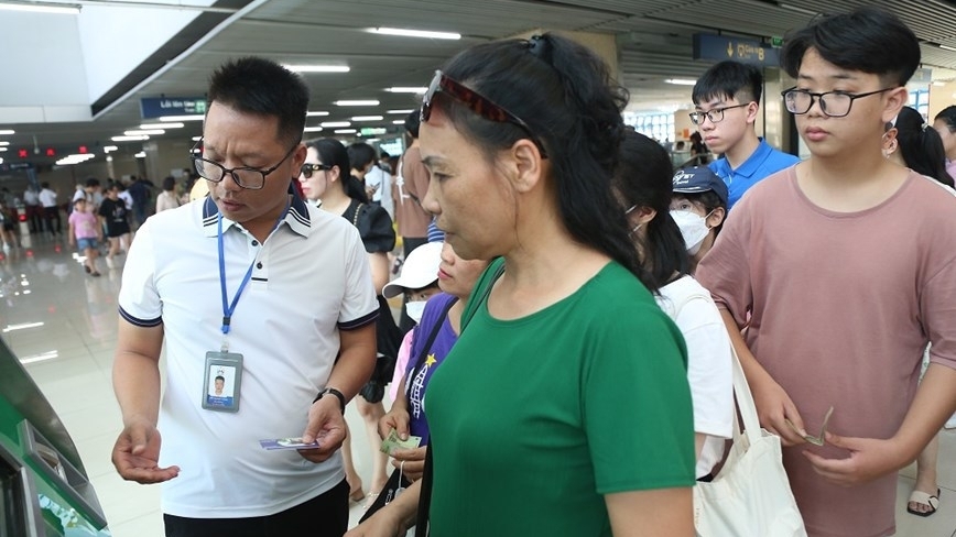 Tàu Cát Linh - Hà Đông phá kỷ lục hành khách trong ngày 2/9