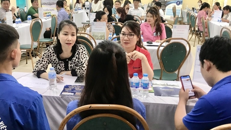 Nhiều doanh nghiệp, nhãn hàng có uy tín cần tuyển dụng lao động tại Hà Nội