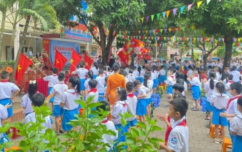 Học sinh Nghệ An tưng bừng trong ngày hội khai trường