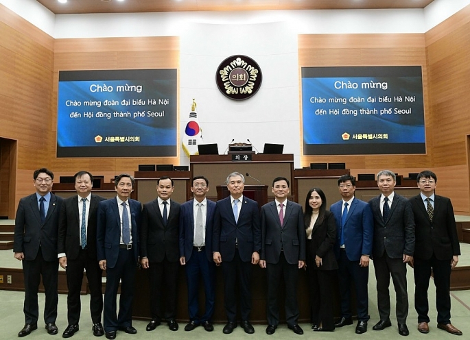 Đoàn thăm và làm việc tại Hội đồng thành phố Seoul - Hàn Quốc
