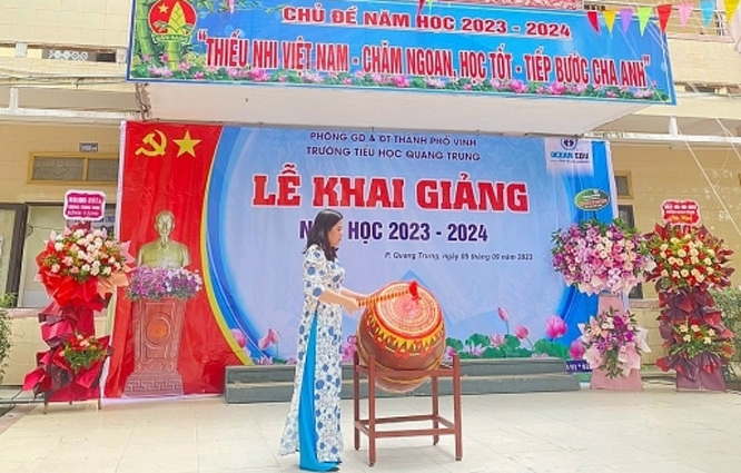 Học sinh Nghệ An tưng bừng với ngày hội khai trường