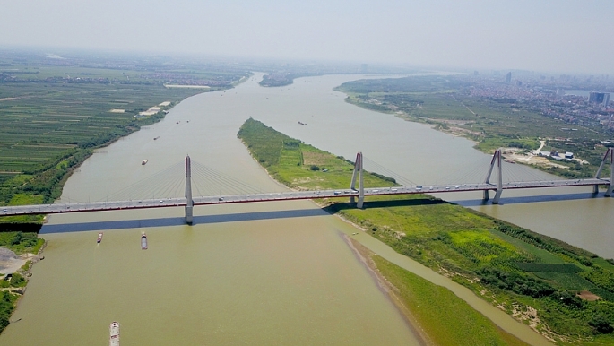 Quy hoạch hai bên bờ sông để phát triển các ngành công nghiệp văn hóa gắn với phát triển du lịch     Ảnh Hải Linh
