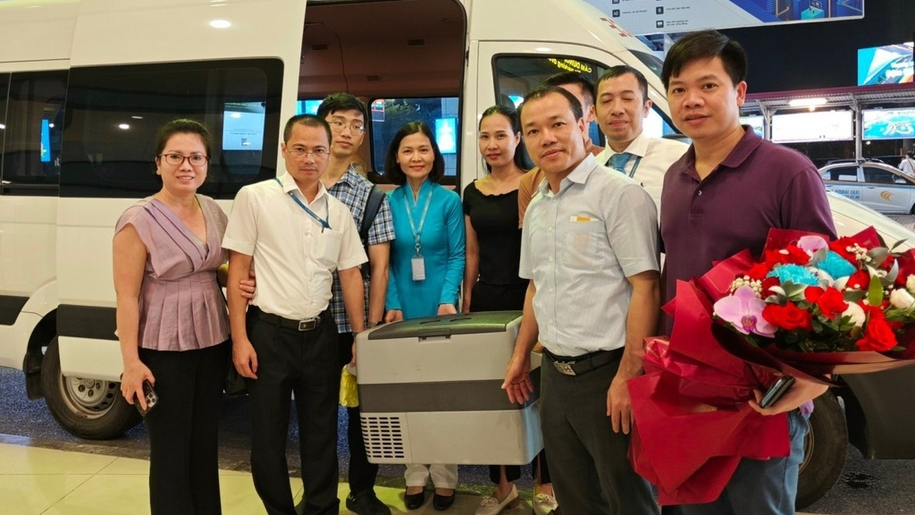 Chuyến bay đặc biệt vận chuyển tạng hiến cứu người từ Nghệ An đến Hà Nội