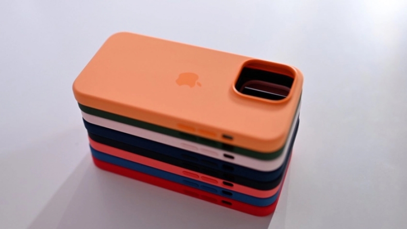 Apple dừng bán các sản phẩm ốp lưng iPhone bằng silicone?