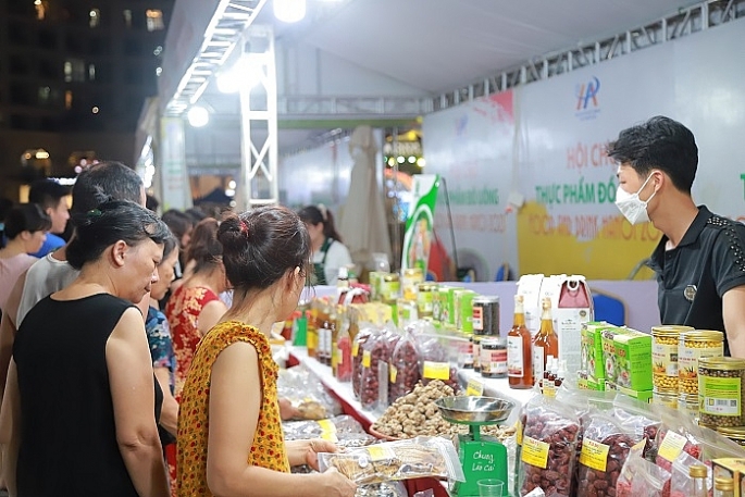 Đông đảo người dân và du khách đã đến với “Food and Drink Ha Noi 2023”. Ảnh: Phạm Linh
